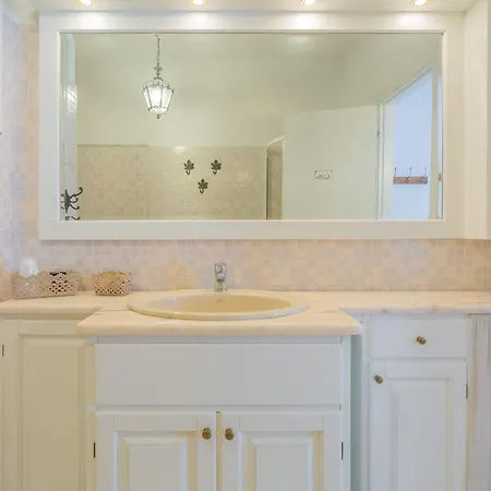 Golden And Silver By Wonderful Italy Apartment Bari