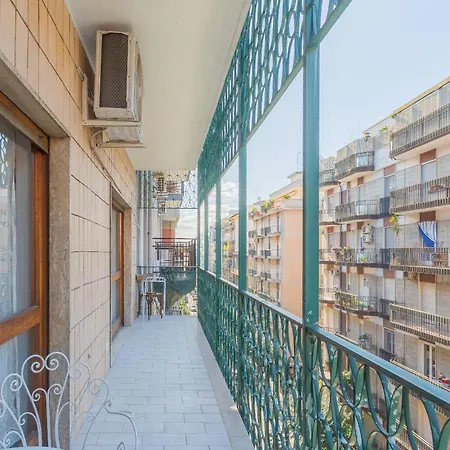 Golden And Silver By Wonderful Italy Apartment *