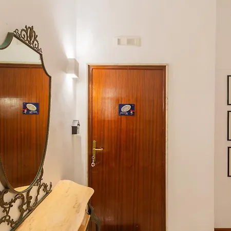 Apartment Golden And Silver By Wonderful Italy Bari